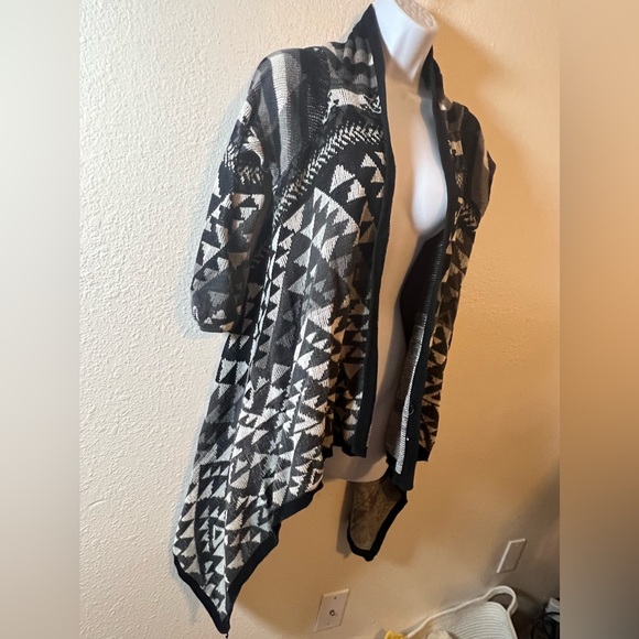 Mossimo Cascading Cardigan - Picture 2 of 4